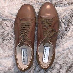 Men’s Kenneth Cole tan sneakers